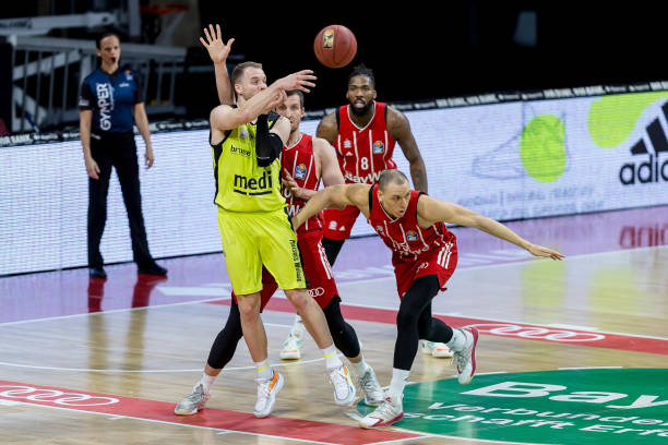 马德里见 马德里见