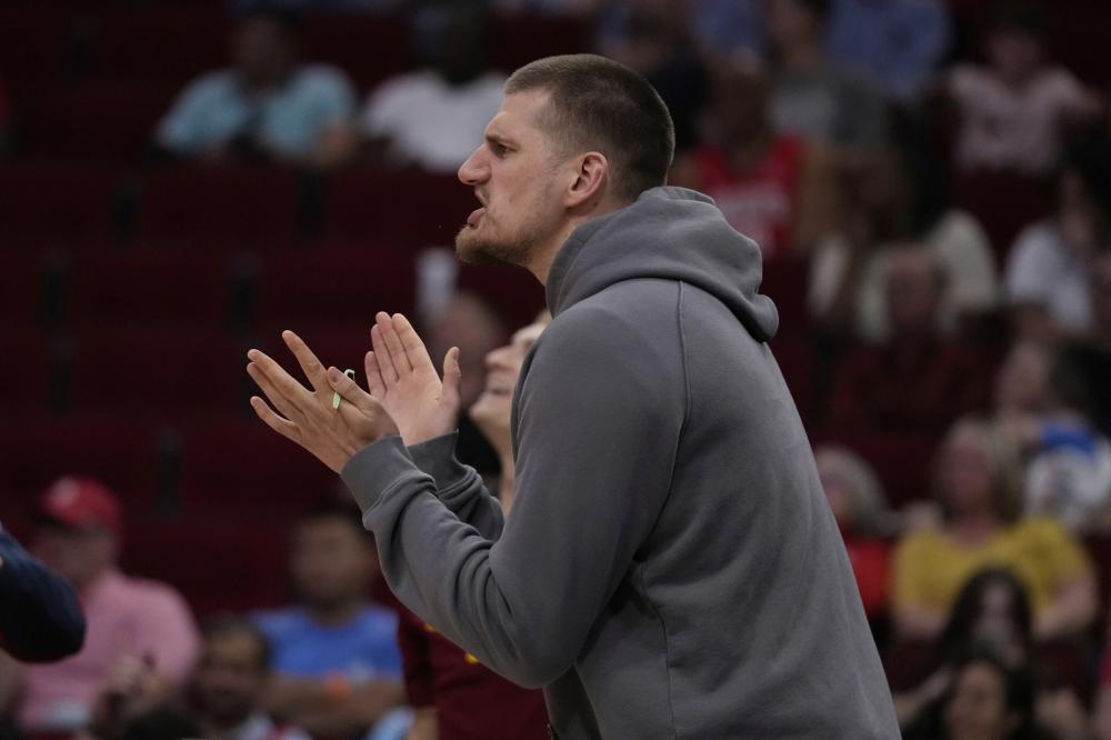 万美元的意 万美元的意